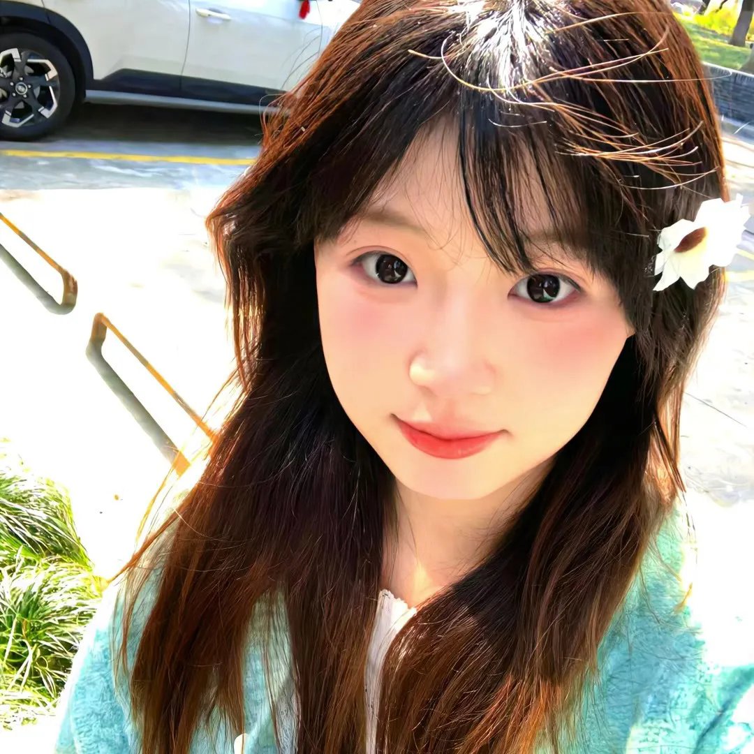 飘动的红丝带